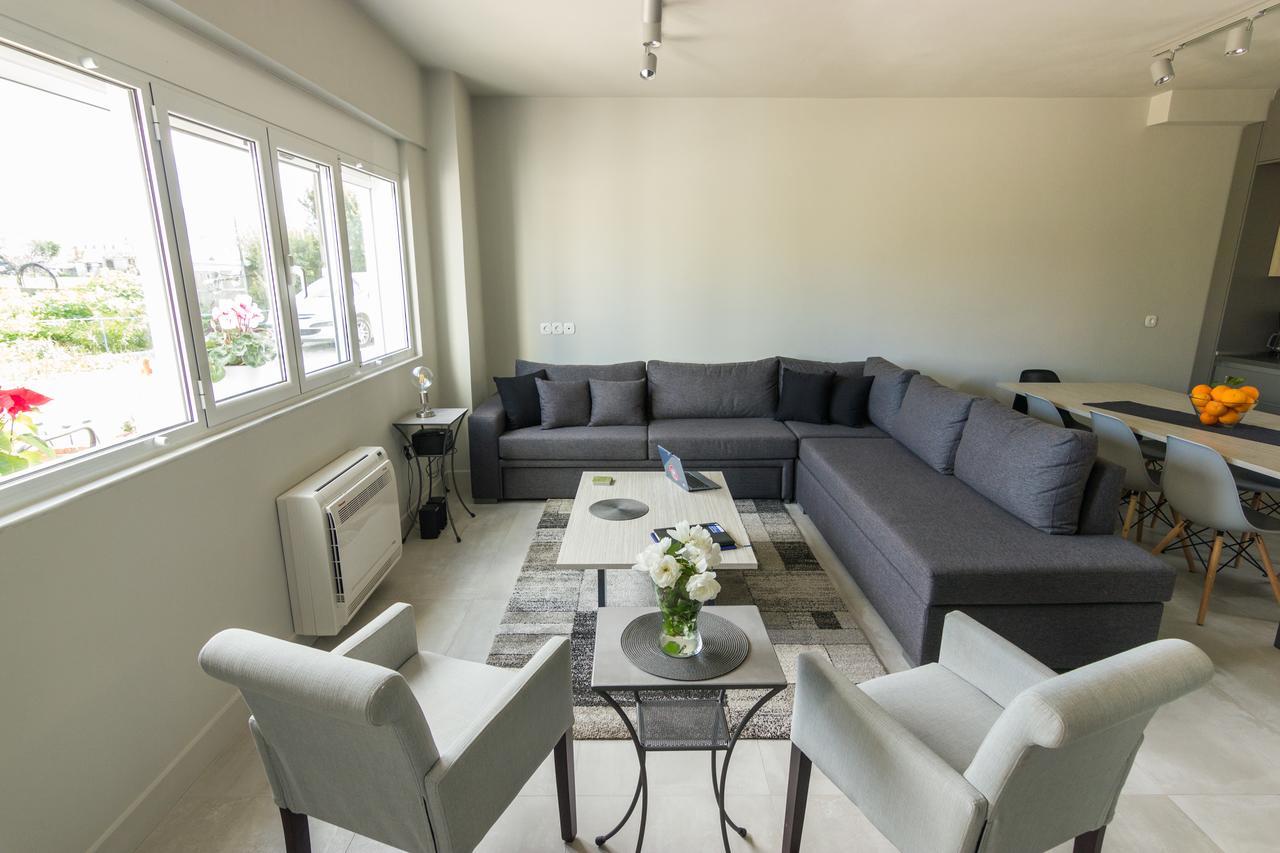 Amera - Troumpas Family Apartments Leonídion エクステリア 写真