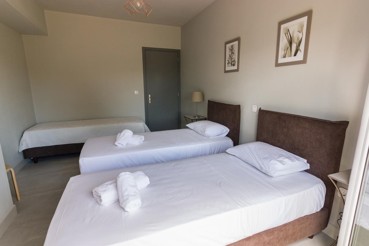 Amera - Troumpas Family Apartments Leonídion エクステリア 写真