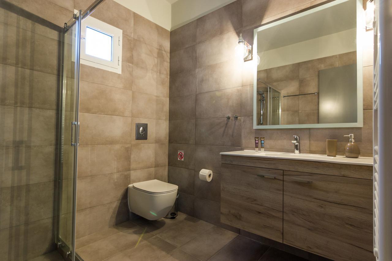 Amera - Troumpas Family Apartments Leonídion エクステリア 写真