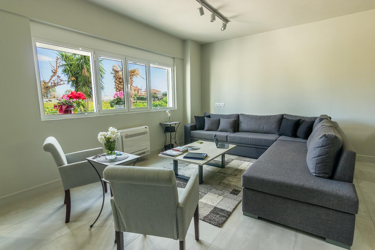 Amera - Troumpas Family Apartments Leonídion エクステリア 写真